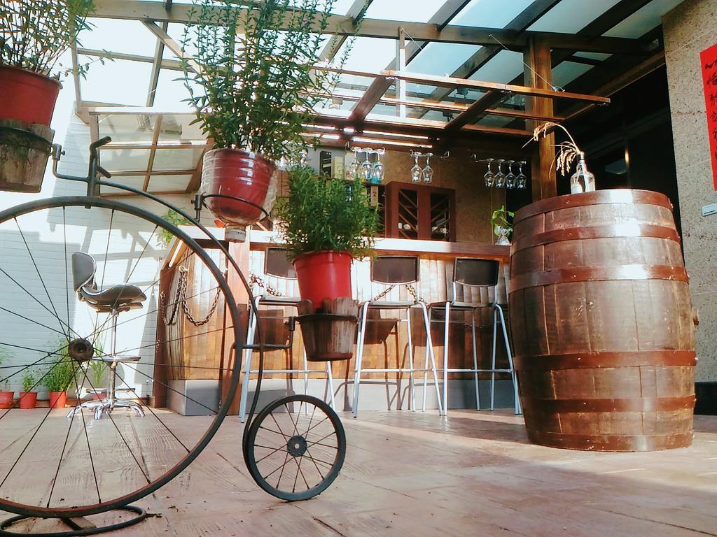 He Tian B&B - Cafe & Bar Puli Exterior photo